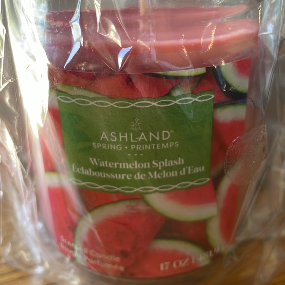 Ashland, Watermelon Splash, Glass Scented Candle w/ Lid, Size 17 oz NEW - Picture 3 of 5